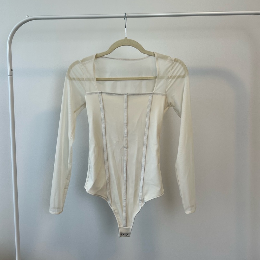 A & F Cream Bodysuit with Mesh Sleeves size S